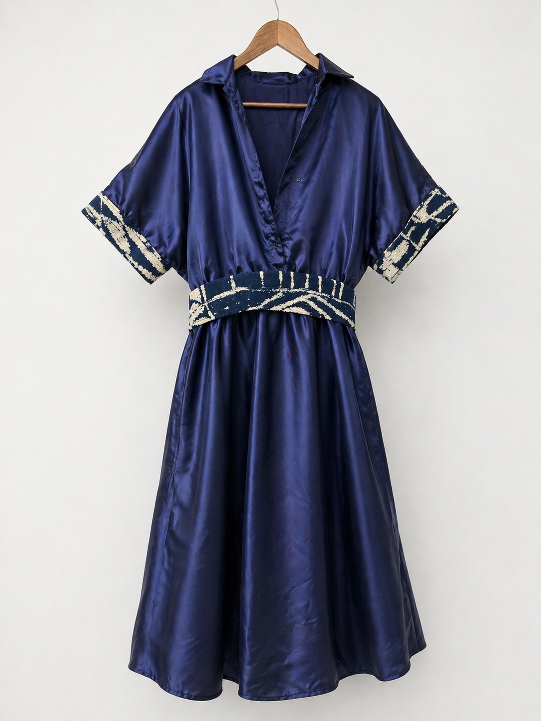 Blue Traditional Toghu